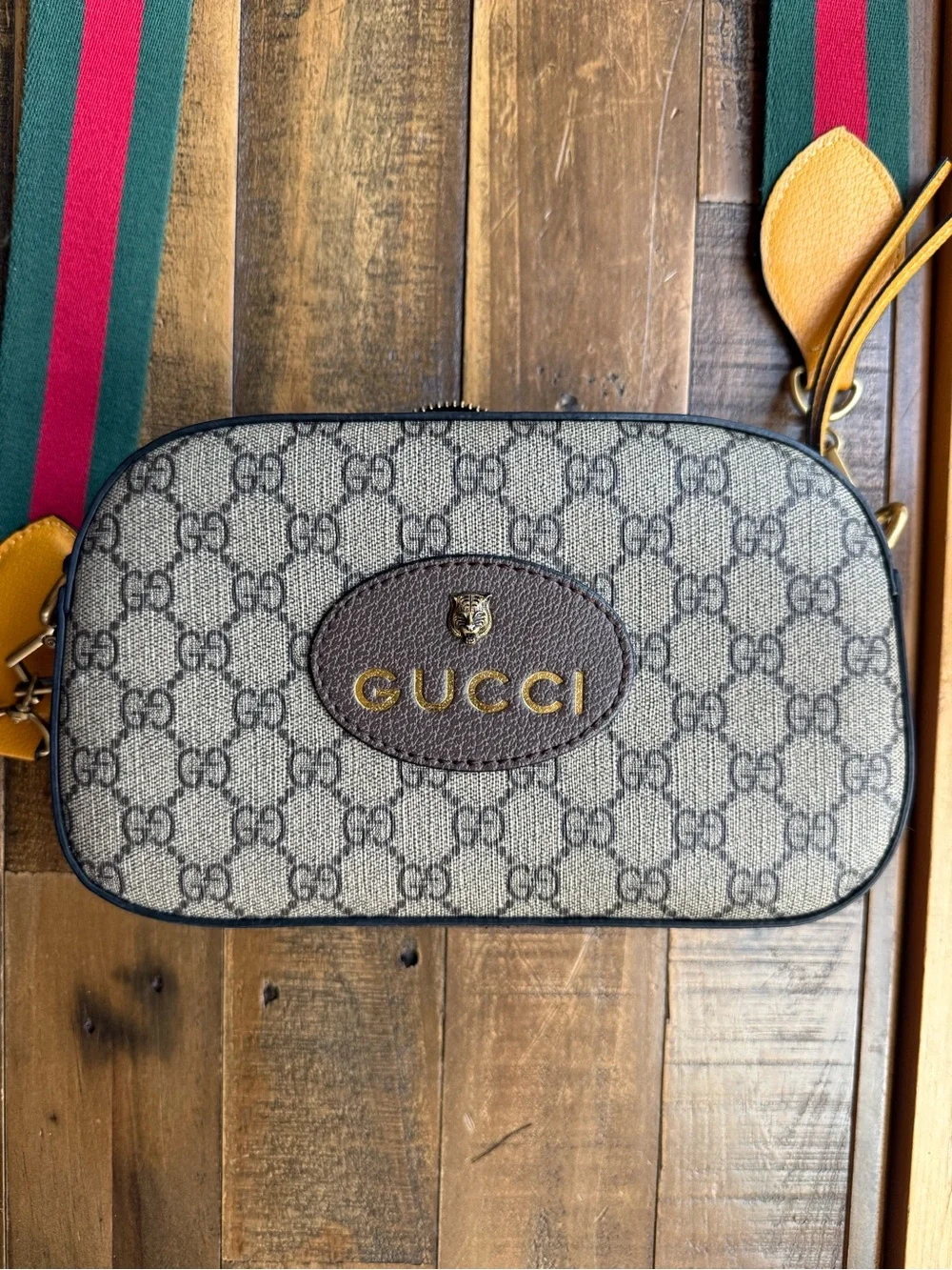 Gucci Neo Vintage GG Supreme Camera Bag Crossbody Messenger 476466